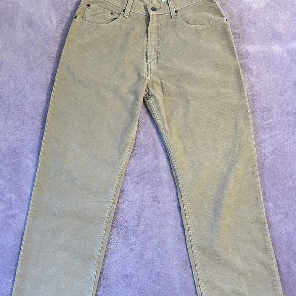 Levis 559 Relaxed Straight Tan Corduroy Pants 32x31 please read the description